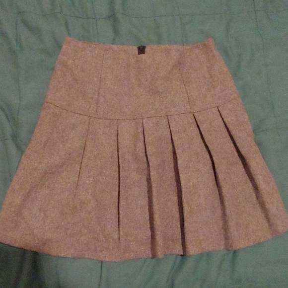 Short gray wool pleated skirt - Picture 1 of 1